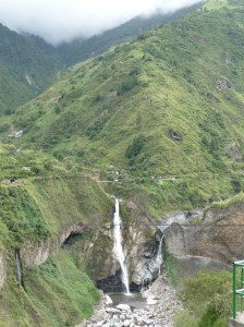 The waterfalls visited on the chiva 