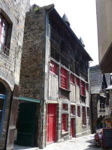Dinan