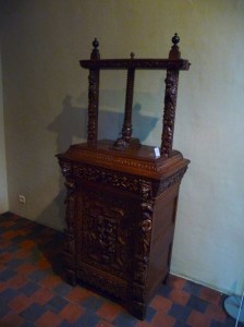 A real linen press!