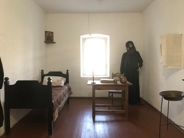 455E51E7-7963-4F5E-89DC-9CB7E2BD0BE6