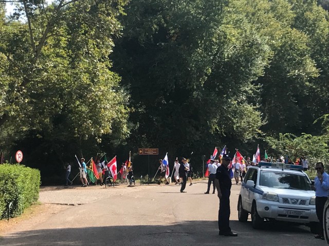 4AF04774-F0C0-4326-B096-815057C70E04