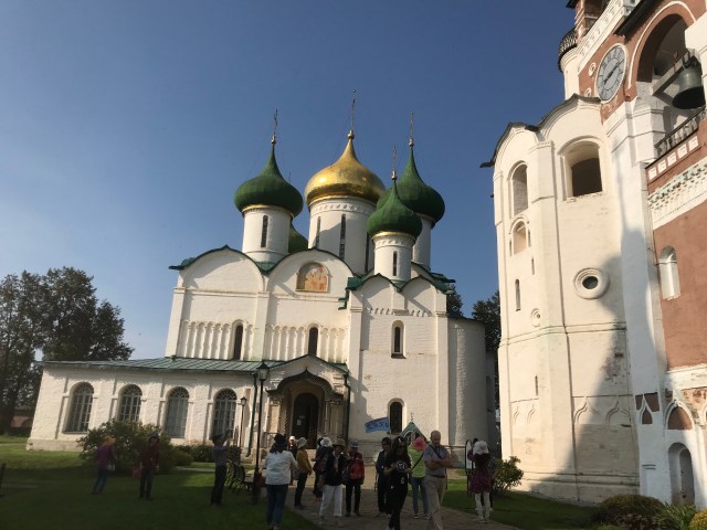 5FFC76AE-78B1-4E62-BC61-7C2AEED433FD