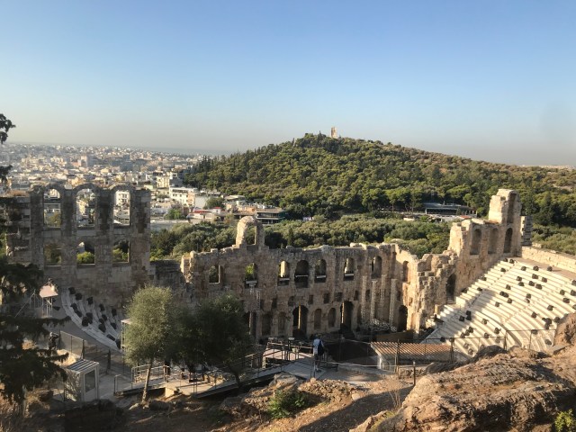 6F565EED-8D06-4174-A999-85C9B5A23E2B