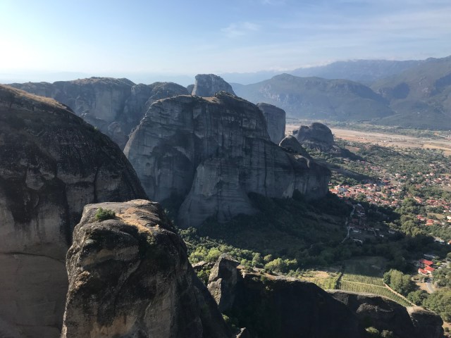 94065472-22E3-4FF1-8593-7CA6A02AE1A0