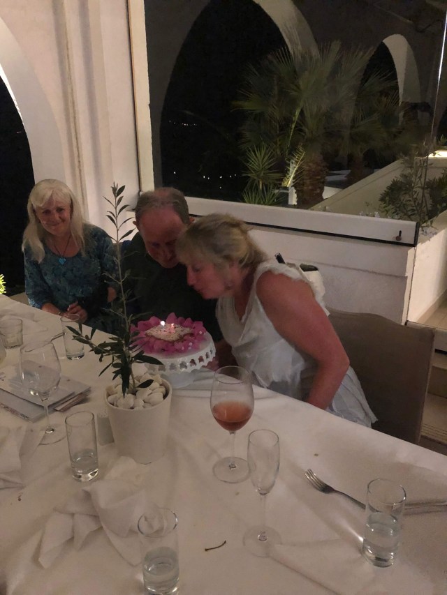 0D647EE8-6F9F-494E-9EDB-6997DC8F3517