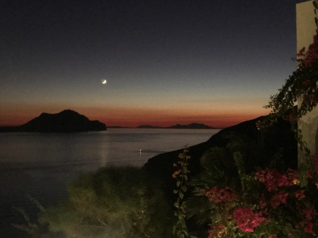 7EADFDC8-0565-44E7-9AF3-449F98BC1A76