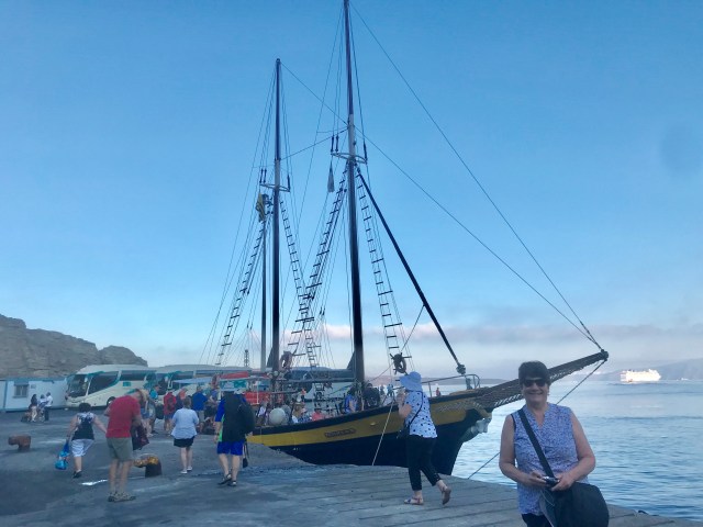 7F6CAAF7-6D49-4CFE-A8D7-0FDD37139487