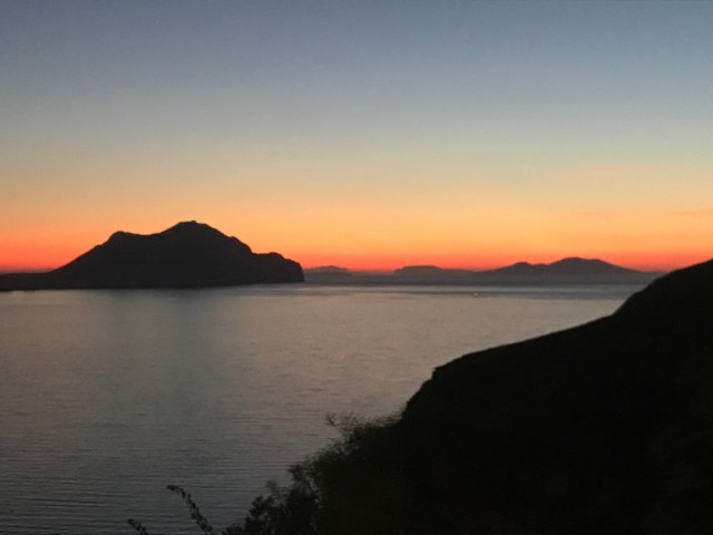 8EF77913-5AB1-488A-900A-59A30D459F05